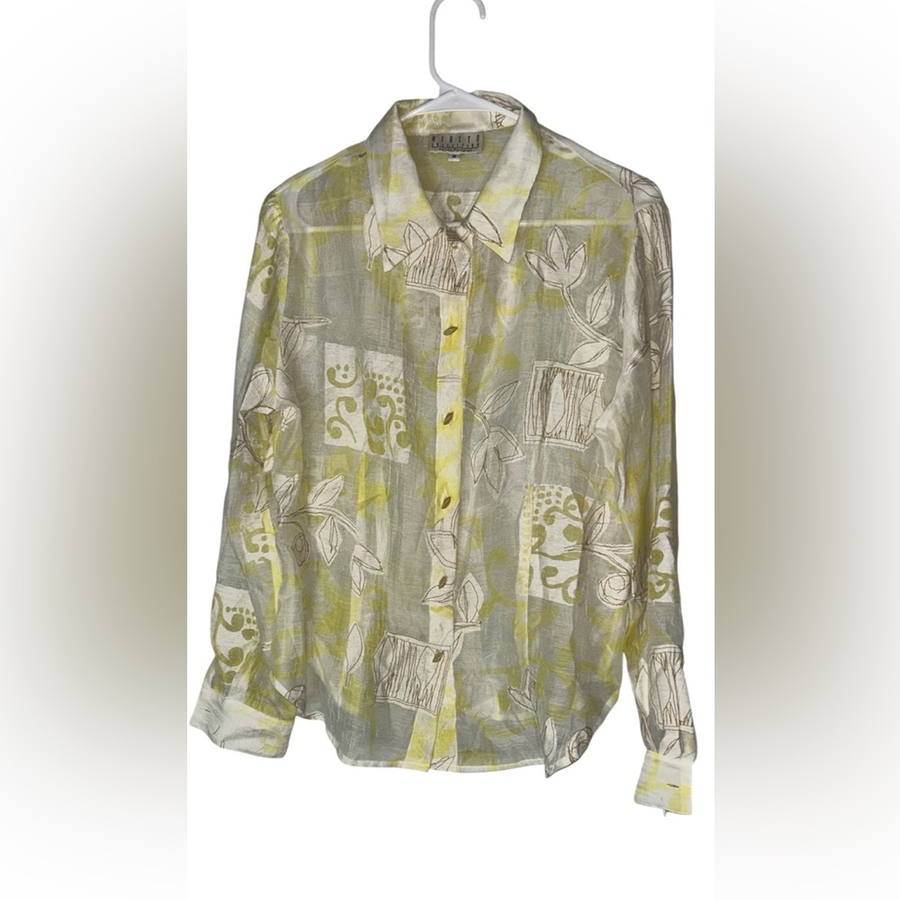 Rialto Yellow and White Patterned Button-Down Shirt SIZE M 47% VISCOSE